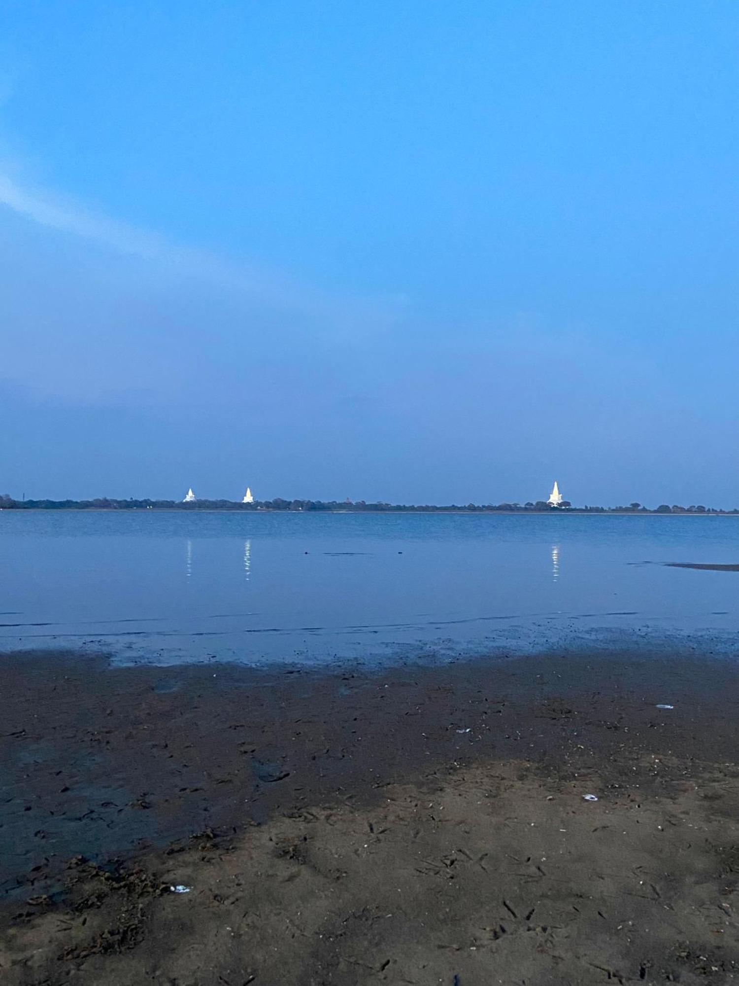 Waters Edge, Anuradhapura Villa Екстериор снимка