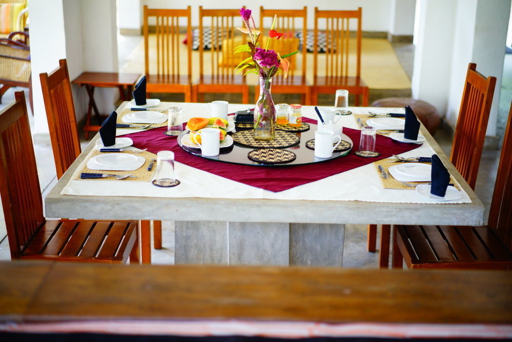 Waters Edge, Anuradhapura Villa Екстериор снимка