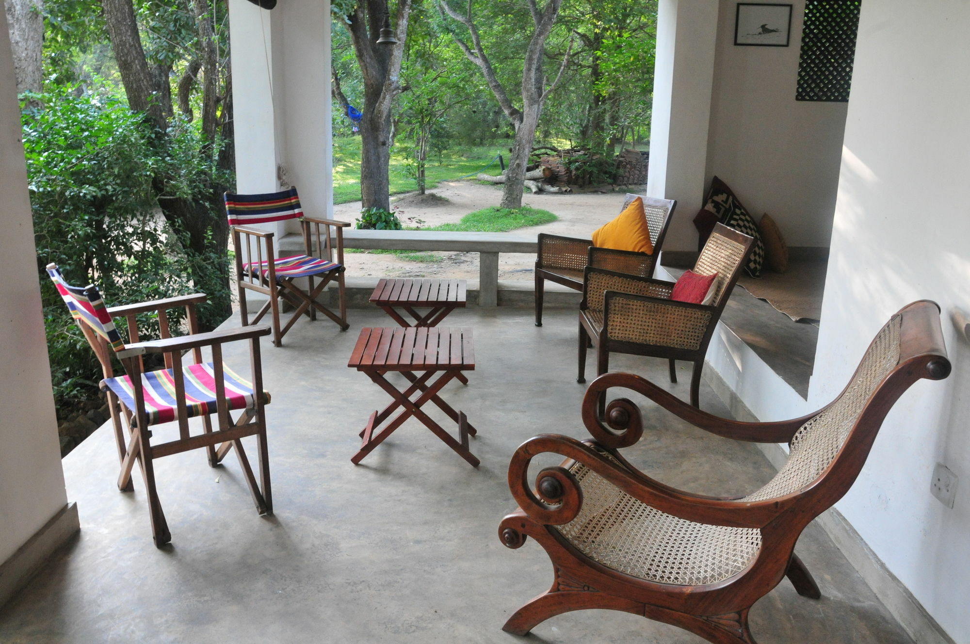 Waters Edge, Anuradhapura Villa Екстериор снимка